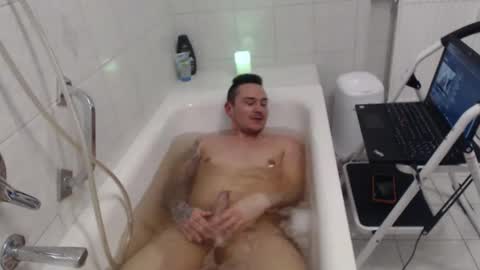 Snapshot of naughty_tobi93 chatting on 30, 10, 2025 naughty_tobi93 online show from 30, 10, 2025