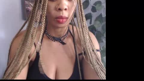 Snapshot of naughty_xxbunny chatting on 9, 2, 2025 beauty online show from 9, 2, 2025