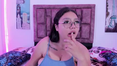 Snapshot of naughtyanamaria chatting on 17, 12, 2024 Ana online show from 17, 12, 2024