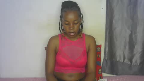Snapshot of naughtyie chatting on 22, 11, 2025 naughtyie online show from 22, 11, 2025