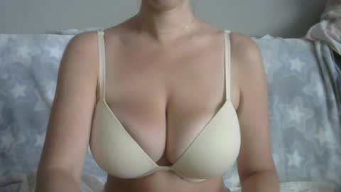 Snapshot of naughtykitten94 chatting on 17, 6, 2026 Chris online show from 17, 6, 2026