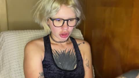 Snapshot of naughtylayla666 chatting on 12, 6, 2026 NaughtyLayla666 online show from 12, 6, 2026