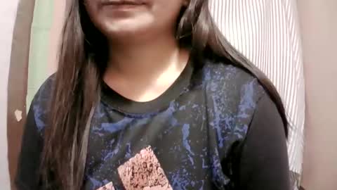 naughtymom_33 online show from 18, 3, 2026