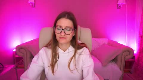 Snapshot of naughtynursevibe chatting on 13, 10, 2025 Ur Nurse online show from 13, 10, 2025