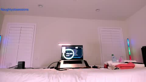 Aphroditecall me A for short online show from 30, 5, 2026