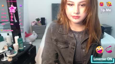 Snapshot of naughtyplayass chatting on 17, 10, 2025 naughtyplayass online show from 17, 10, 2025