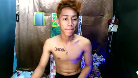 Snapshot of naugthyboyloy chatting on 23, 9, 2025 Loy online show from 23, 9, 2025