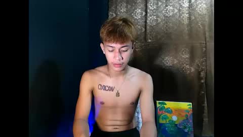 Snapshot of naugthyboyloy chatting on 27, 9, 2025 Loy online show from 27, 9, 2025