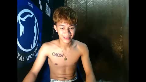 Snapshot of naugthyboyloy chatting on 10, 10, 2025 Loy online show from 10, 10, 2025