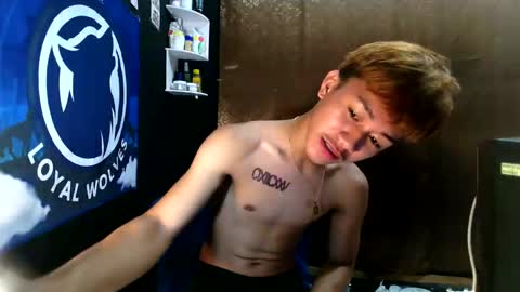 Snapshot of naugthyboyloy chatting on 15, 10, 2025 Loy online show from 15, 10, 2025