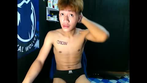Snapshot of naugthyboyloy chatting on 23, 10, 2025 Loy online show from 23, 10, 2025