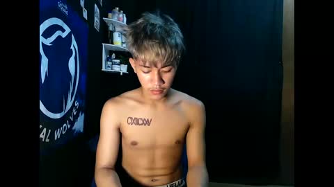 Snapshot of naugthyboyloy chatting on 7, 11, 2025 Loy online show from 7, 11, 2025