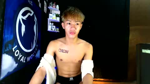 Snapshot of naugthyboyloy chatting on 15, 11, 2025 Loy online show from 15, 11, 2025