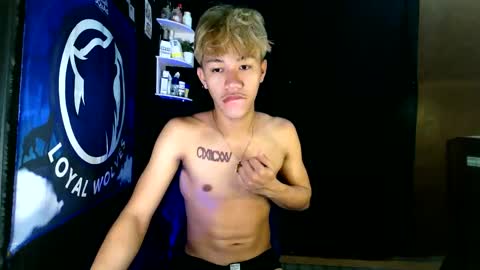 Snapshot of naugthyboyloy chatting on 20, 11, 2025 Loy online show from 20, 11, 2025