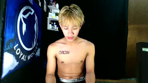 Snapshot of naugthyboyloy chatting on 22, 11, 2025 Loy online show from 22, 11, 2025