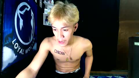 Snapshot of naugthyboyloy chatting on 25, 11, 2025 Loy online show from 25, 11, 2025