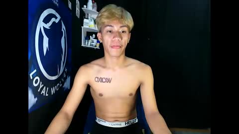 Snapshot of naugthyboyloy chatting on 26, 11, 2025 Loy online show from 26, 11, 2025