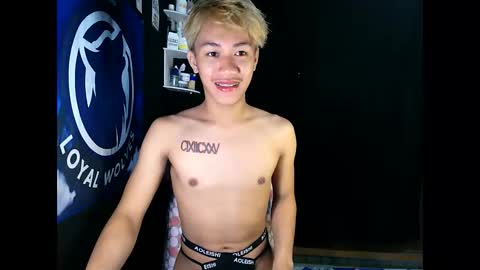 Snapshot of naugthyboyloy chatting on 27, 11, 2025 Loy online show from 27, 11, 2025