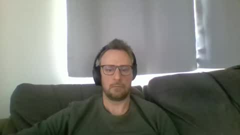 nawtydom1977 online show from 17, 12, 2025