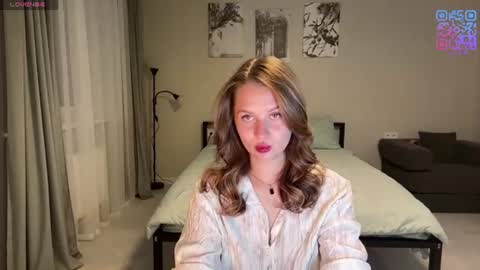 Snapshot of naya_cat chatting on 18, 7, 2026 Mia online show from 18, 7, 2026