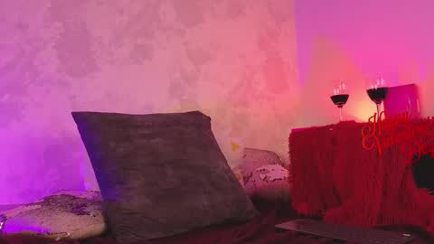 Juli  online show from 14, 2, 2025