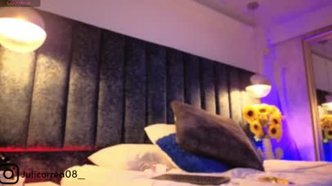 Juli  online show from 17, 4, 2026