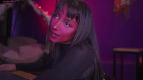 Nefertari online show from 28, 10, 2025