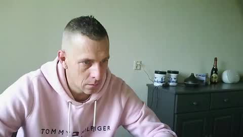 nederland77 online show from 23, 12, 2024