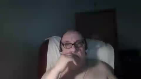 Snapshot of needlesslove chatting on 8, 7, 2026 Tom online show from 8, 7, 2026