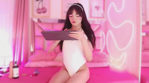 nefera_nox online show from 23, 12, 2025