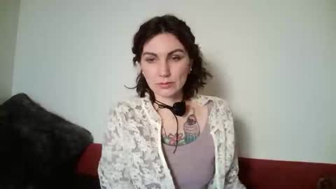 nefertiti_queen online show from 31, 1, 2026