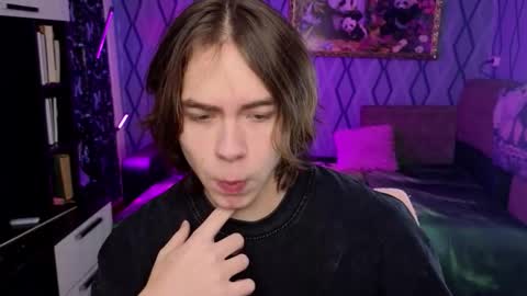 Negan online show from 6, 11, 2025