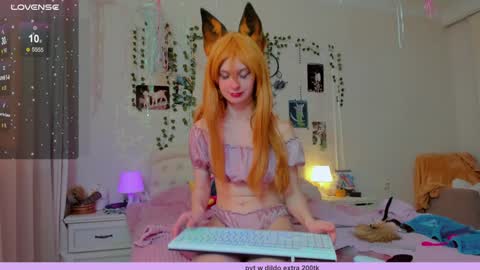 neko_kitsune online show from 4, 2, 2025