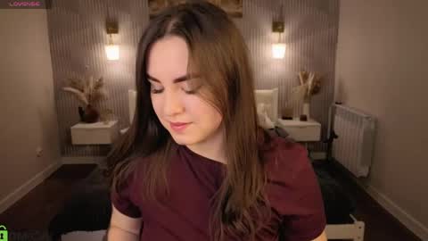Snapshot of nelie_evans chatting on 5, 6, 2026 nelie_evans online show from 5, 6, 2026