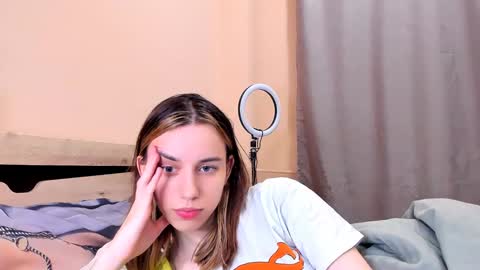 nelly_yy online show from 2, 2, 2025