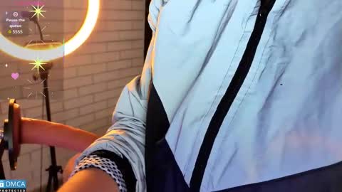 Salome Nena cupcake online show from 19, 11, 2025