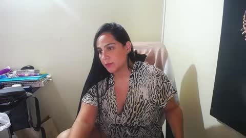 Snapshot of neny445 chatting on 30, 12, 2024 kelly lopez online show from 30, 12, 2024