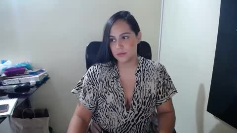 Snapshot of neny445 chatting on 30, 1, 2025 kelly lopez online show from 30, 1, 2025