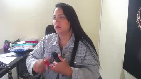 Snapshot of neny445 chatting on 11, 10, 2025 kelly lopez online show from 11, 10, 2025