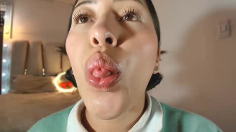 Helena    Every Friday new video for my fan club loves  online show from 31, 1, 2025