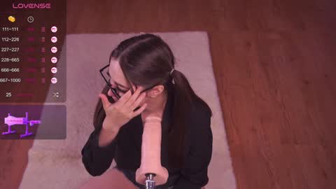 Lina Liza Emily and Grace online show from 11, 9, 2025