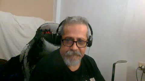 Snapshot of neron401 chatting on 9, 7, 2026 neron401 online show from 9, 7, 2026