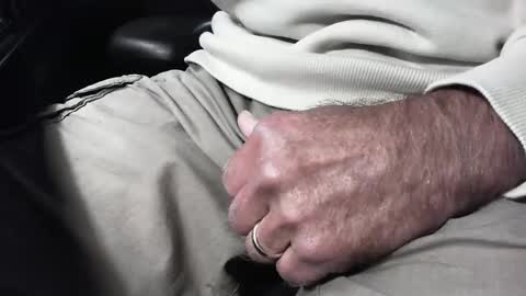 nevrsaynevr2000 online show from 8, 9, 2025