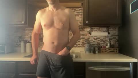 newguy_097 online show from 2, 11, 2025