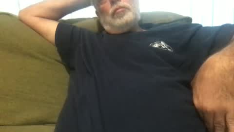 Snapshot of newtman68 chatting on 6, 10, 2025 newtman68 online show from 6, 10, 2025