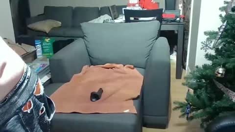 Snapshot of newvvorld chatting on 8, 12, 2024 NewWorld online show from 8, 12, 2024