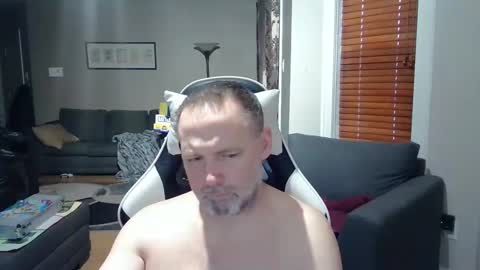 Snapshot of newvvorld chatting on 5, 3, 2025 NewWorld online show from 5, 3, 2025