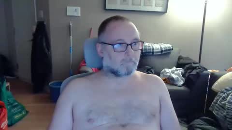 Snapshot of newvvorld chatting on 5, 6, 2026 NewWorld online show from 5, 6, 2026
