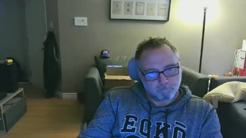 Snapshot of newvvorld chatting on 5, 7, 2026 NewWorld online show from 5, 7, 2026