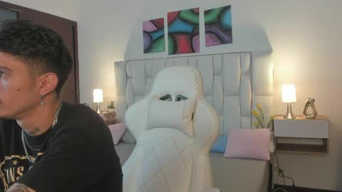 Yeison online show from 12, 4, 2026